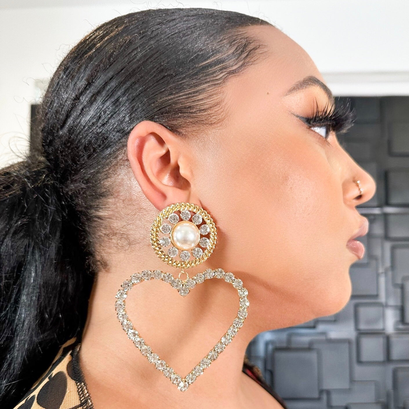 For The Love Of It Pearl/Rhinestone Heart Earrings-Accessories-Boughie-Boughie